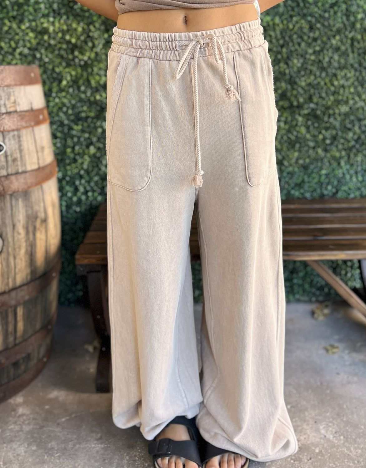Relaxing Robin Wide Leg Pant - New Taupe, Size: Small