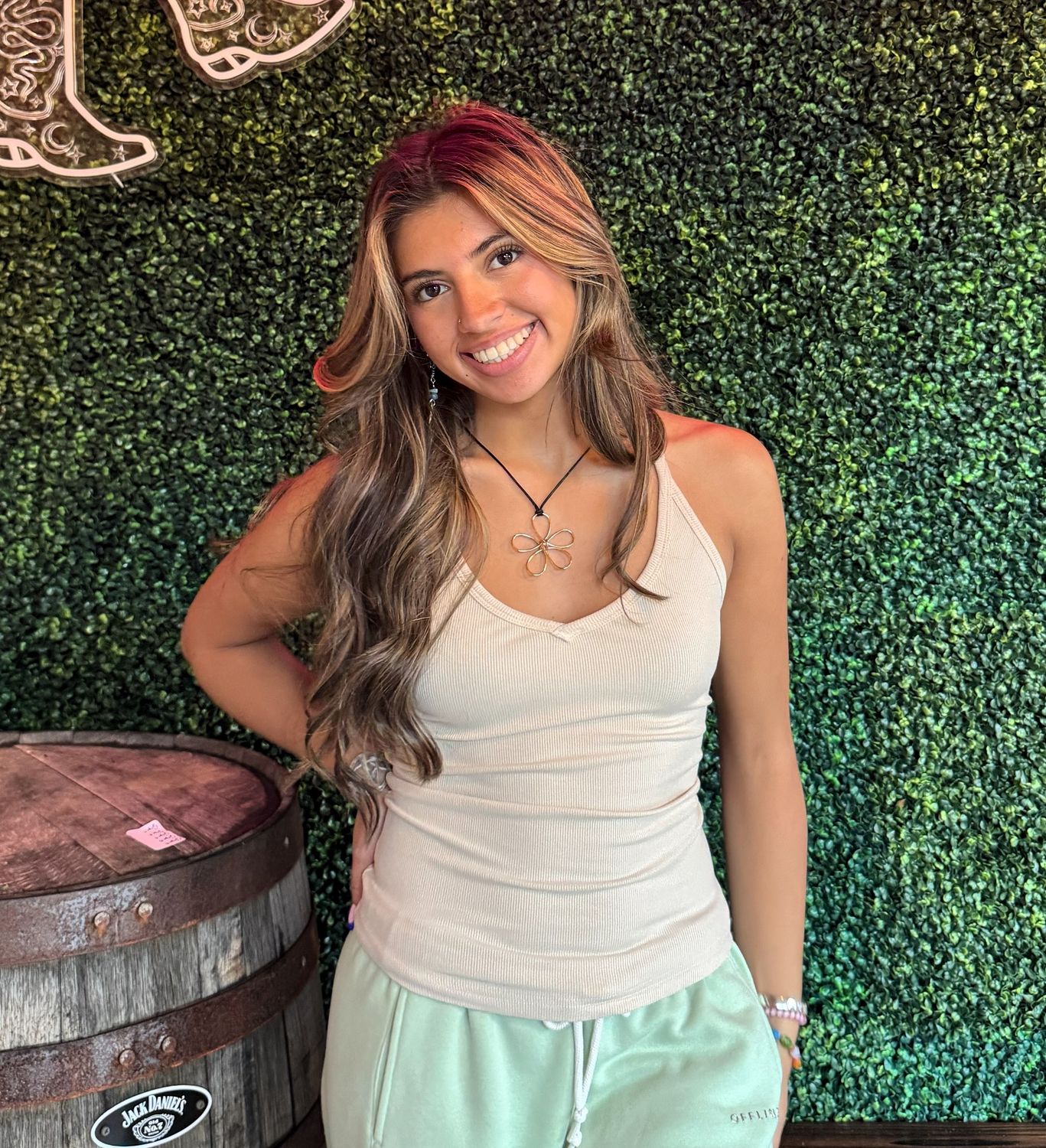 Y2K Style Solid Color Sexy Low-Cut Tight Halter Vest, Color: Apricot, Size: X-Small