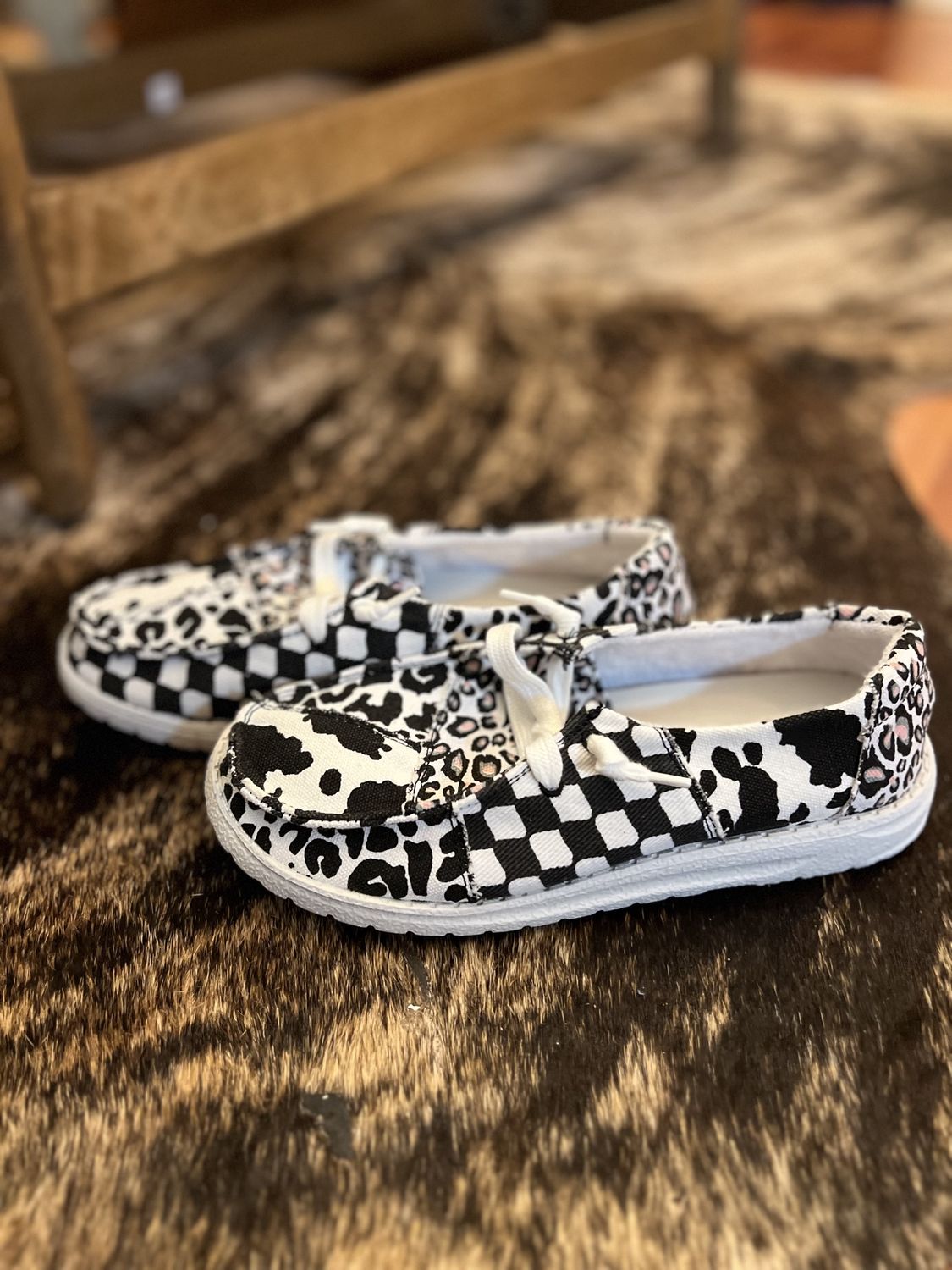 Groovy Slip on, Size: 6