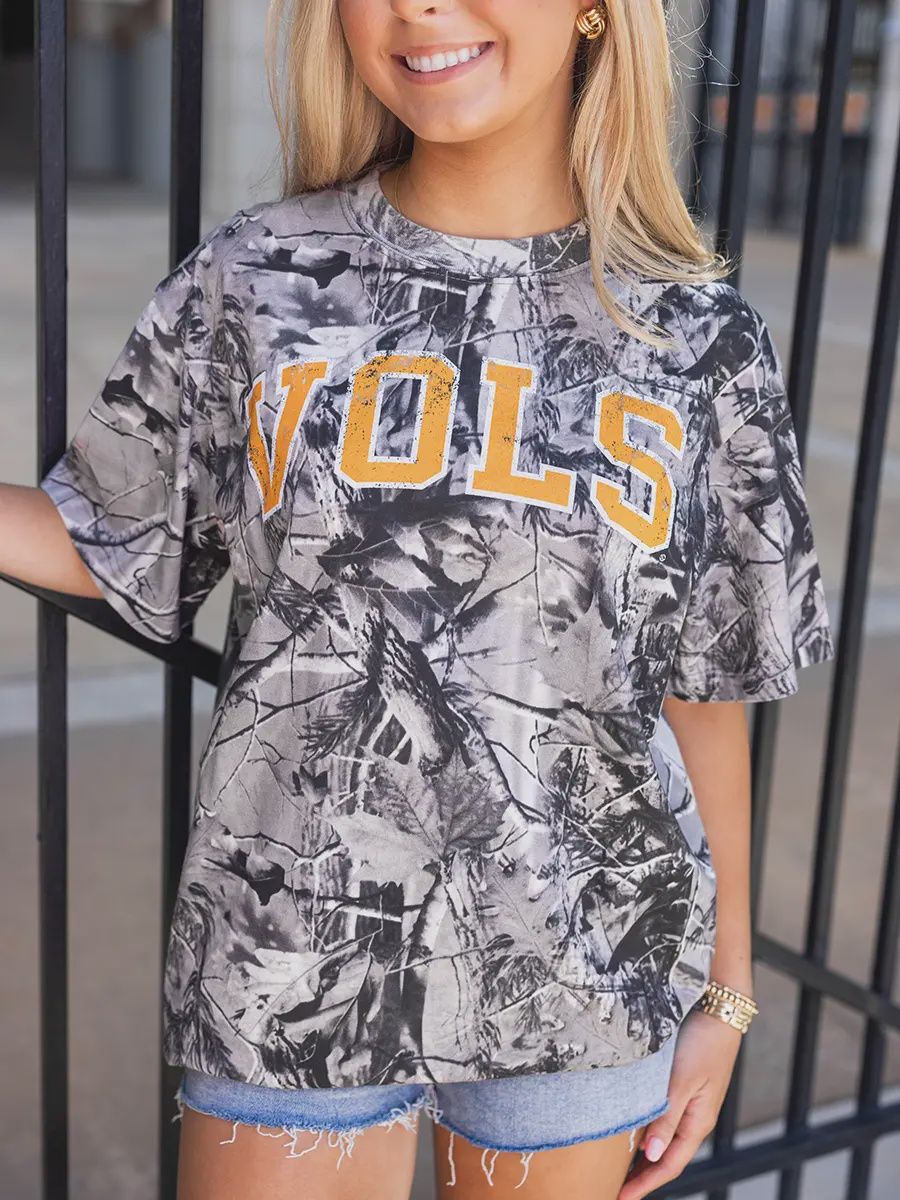 Orange &quot;Vols&quot; Camo Short-Sleeve T-Shirt, Size: Small