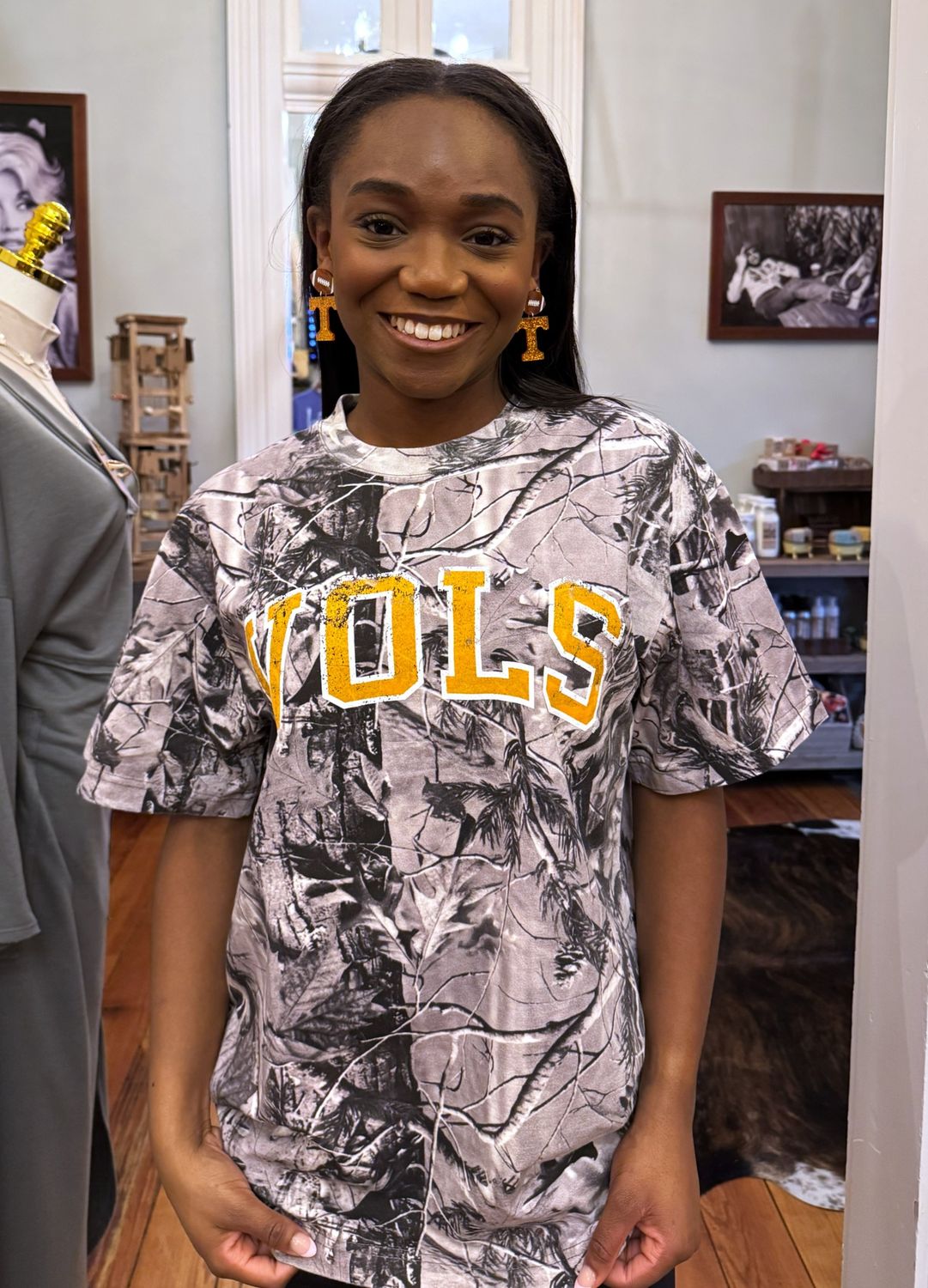 Orange "Vols" Camo Short-Sleeve T-Shirt, Size: Small