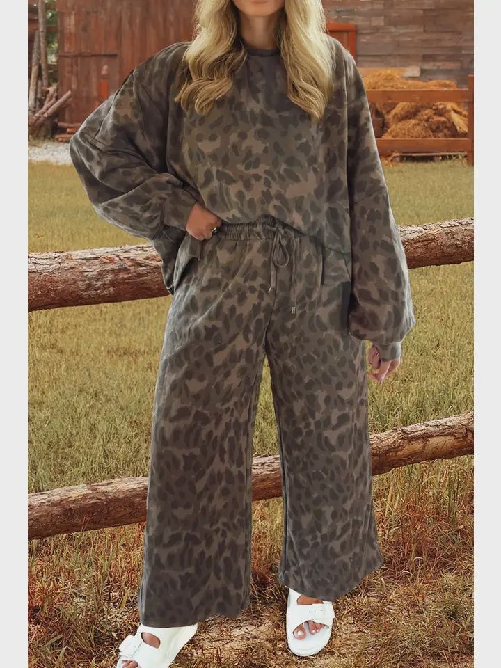Leopard Raw Seam Patched Pullover Drawstring Loose Pant Set, Size: Small