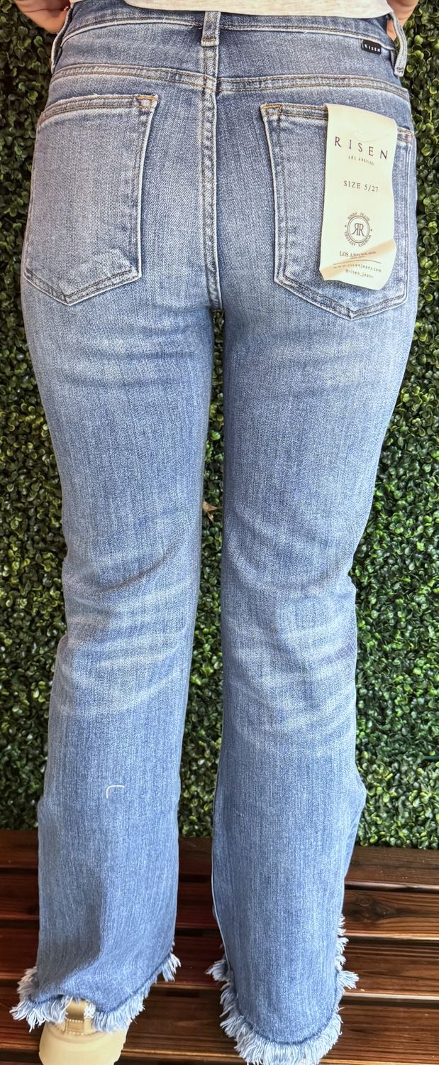 Hw Bootcut With Fray Hem Jeans, Size: 7(28)