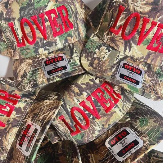 Lover - Camo/Red Hat