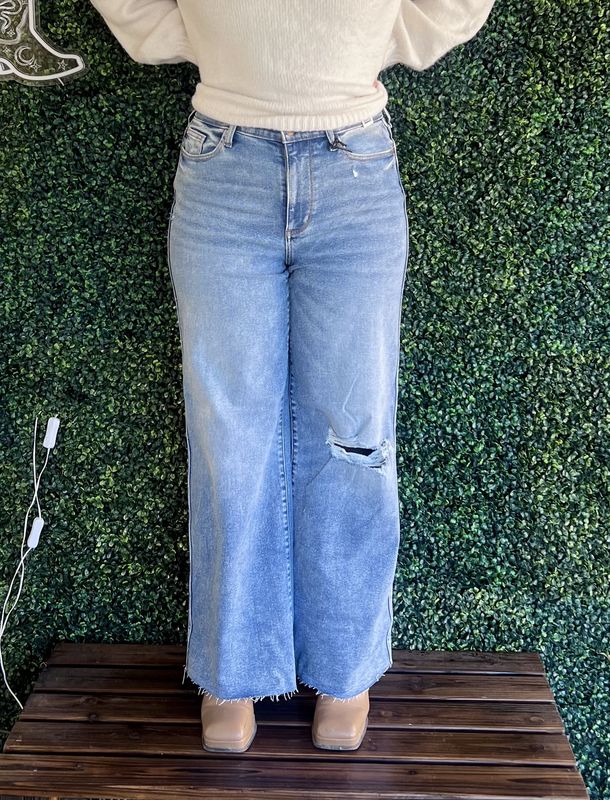 Vintage Wash Wide Leg With Destroy