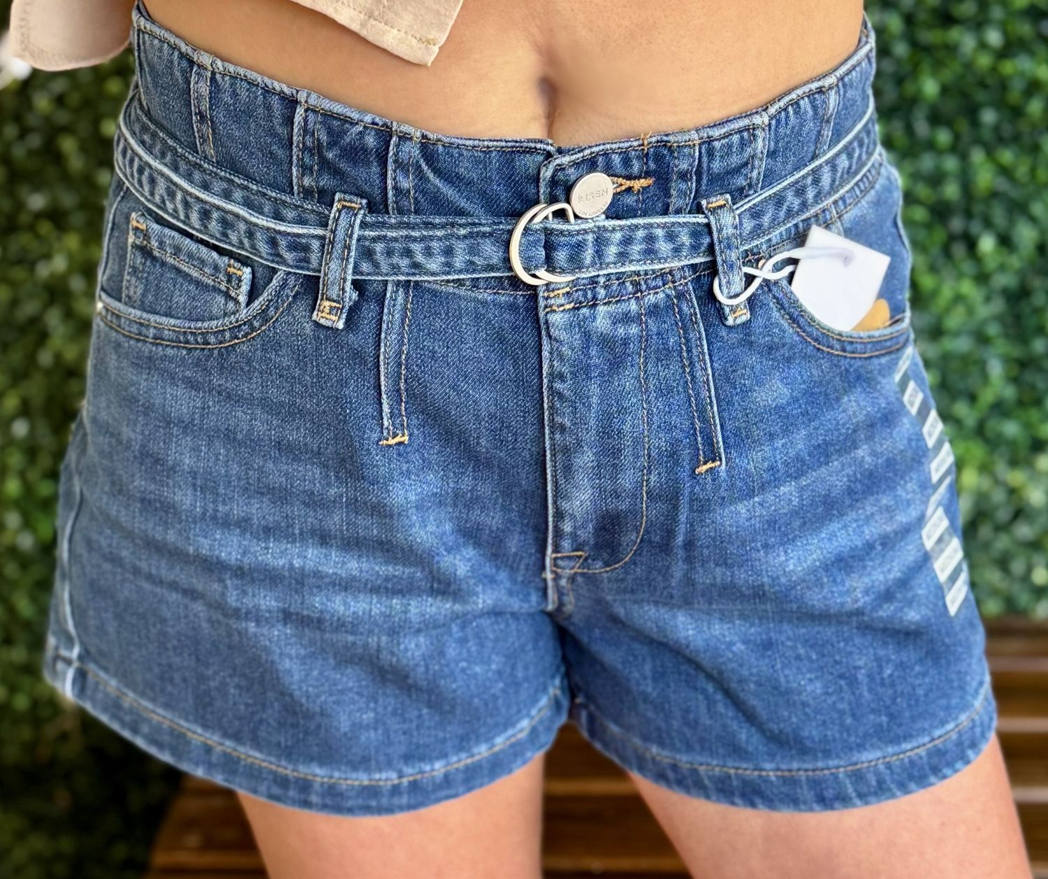 Slouchy Shorts With Belt, Size: Small