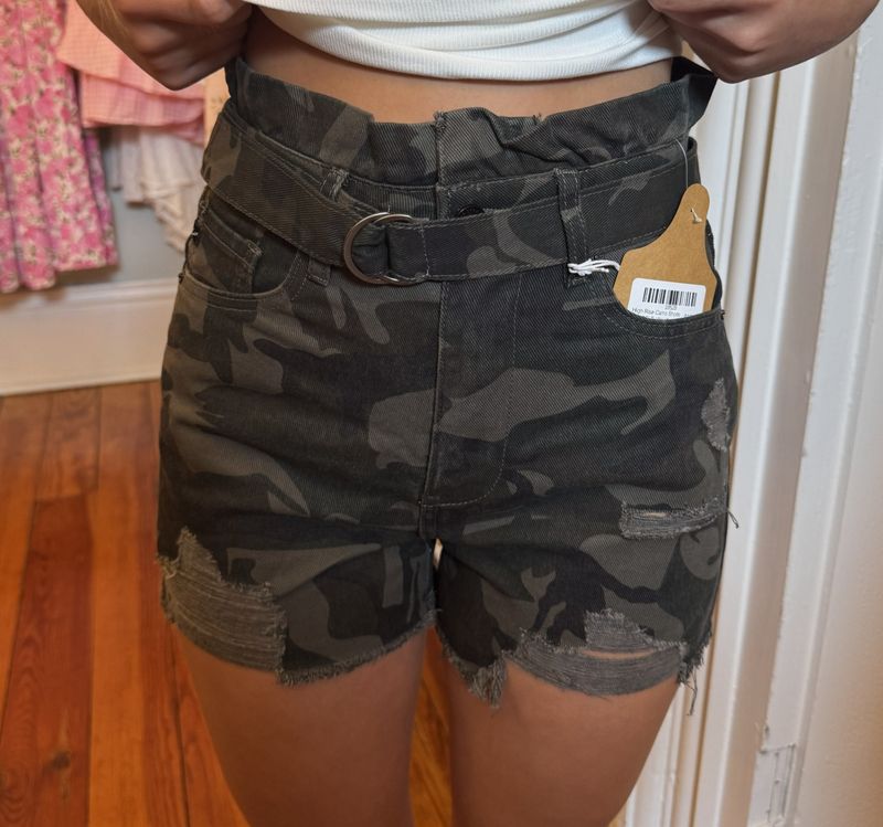 High Rise Camo Shorts with BELT