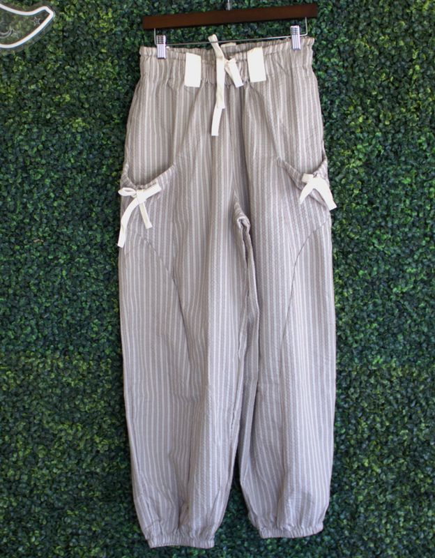 Bow Detail Stripe Textured Woven Pants