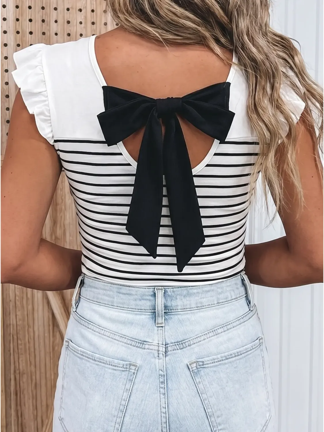 Stripe Contrast Knot Back Ruffle Trim Tank Top, Size: Small