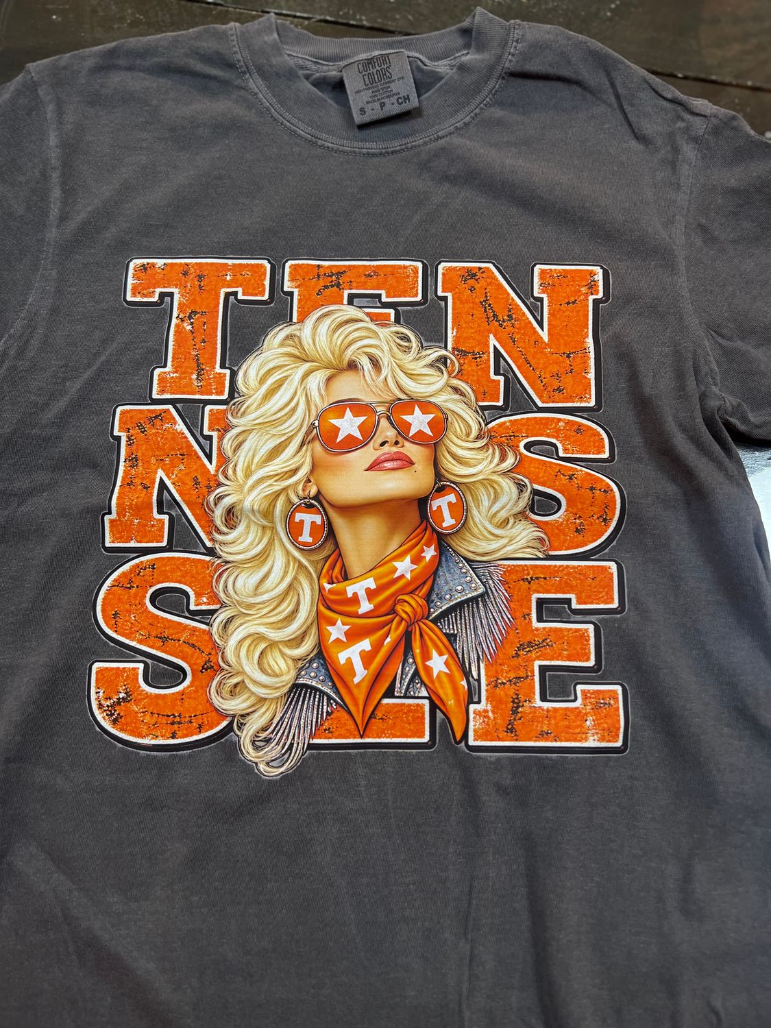 "Dolly" Vols Tee, Size: Small