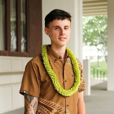 GREEN ORCHID SPIRAL LEI