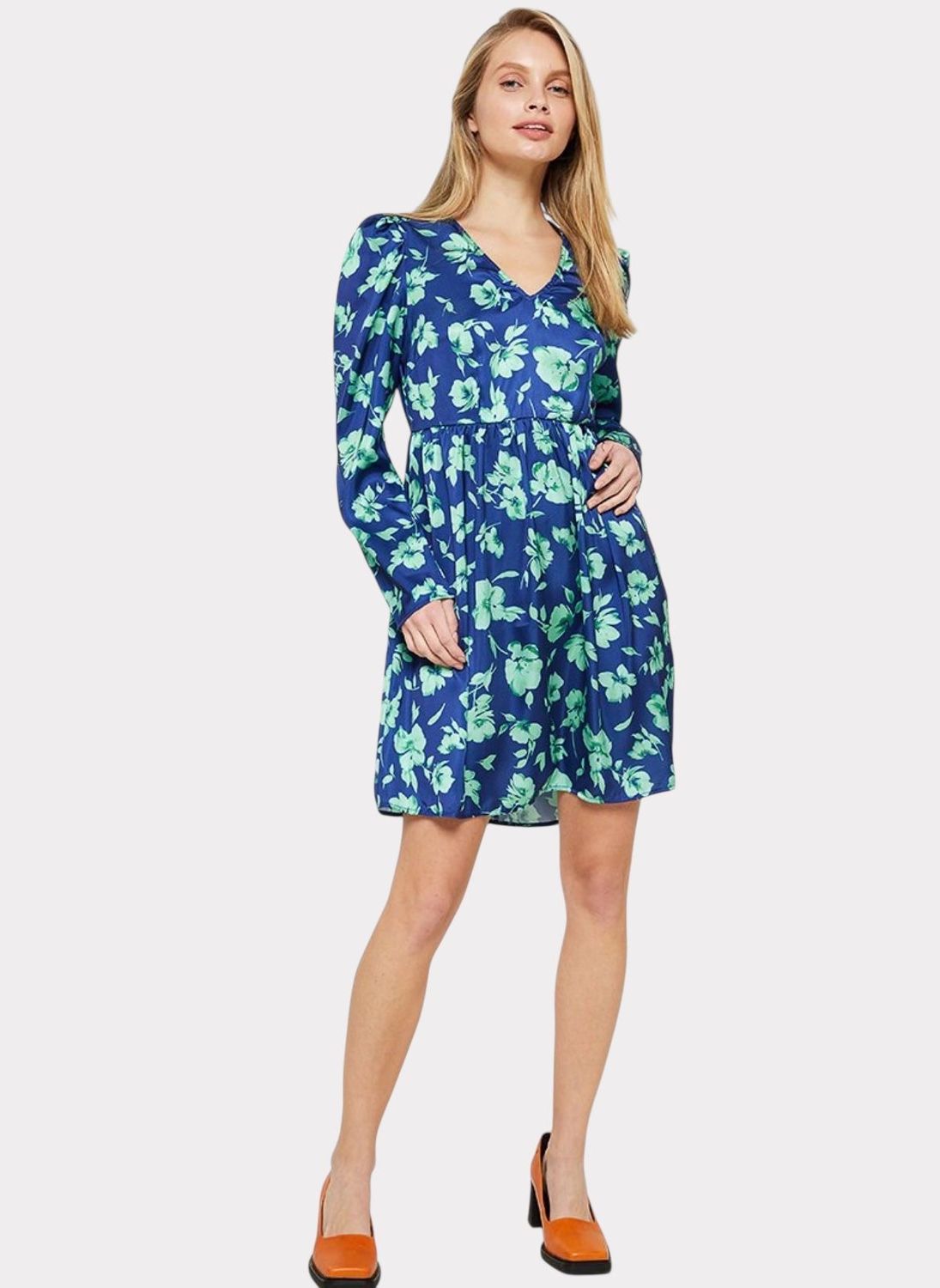 ROBE YAS