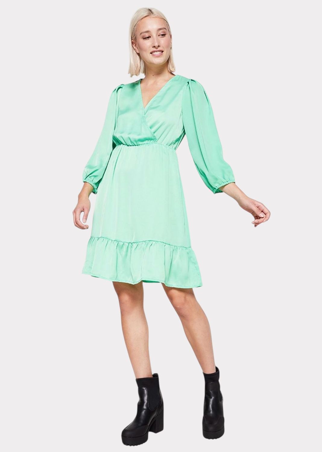 ROBE YAS