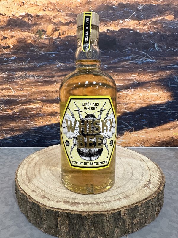 Whisky Bee likeur uit Whisky m. acaciahoning 500ml 35% vol. Whisky Bee likeur uit Whisky m. acaciahoning 500ml 35% vol.