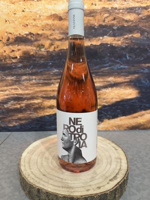 Teanum Favùgne Rosado Nero di Troia San Severo DOP