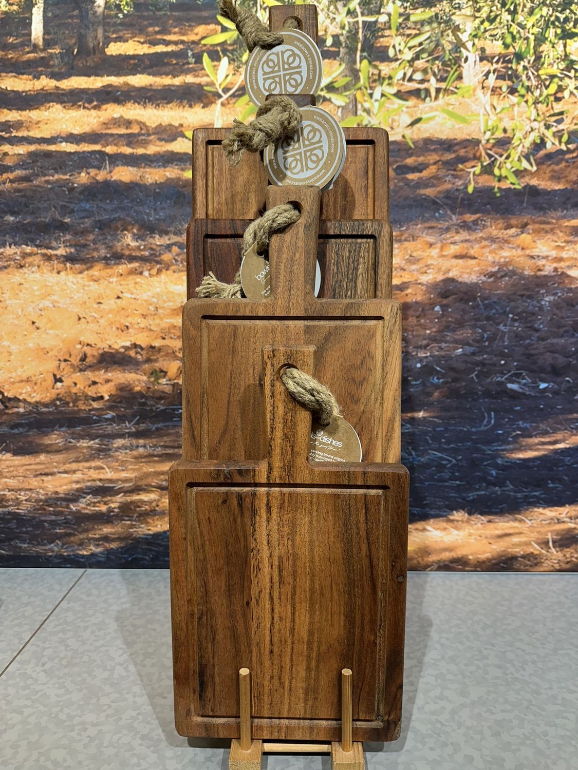 Serveerplank recht met sapgoot 49x20x2cm Acacia wood Serveerplank recht met sapgoot 49x20x2cm Acacia wood