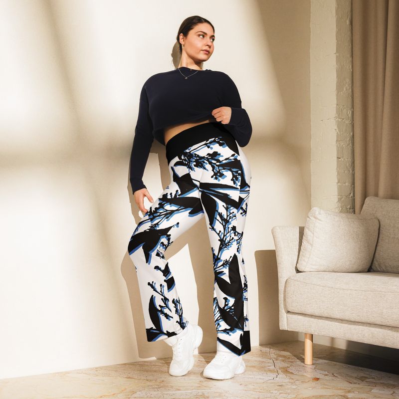 InkLeaf Cascade Performance Flare Leggings