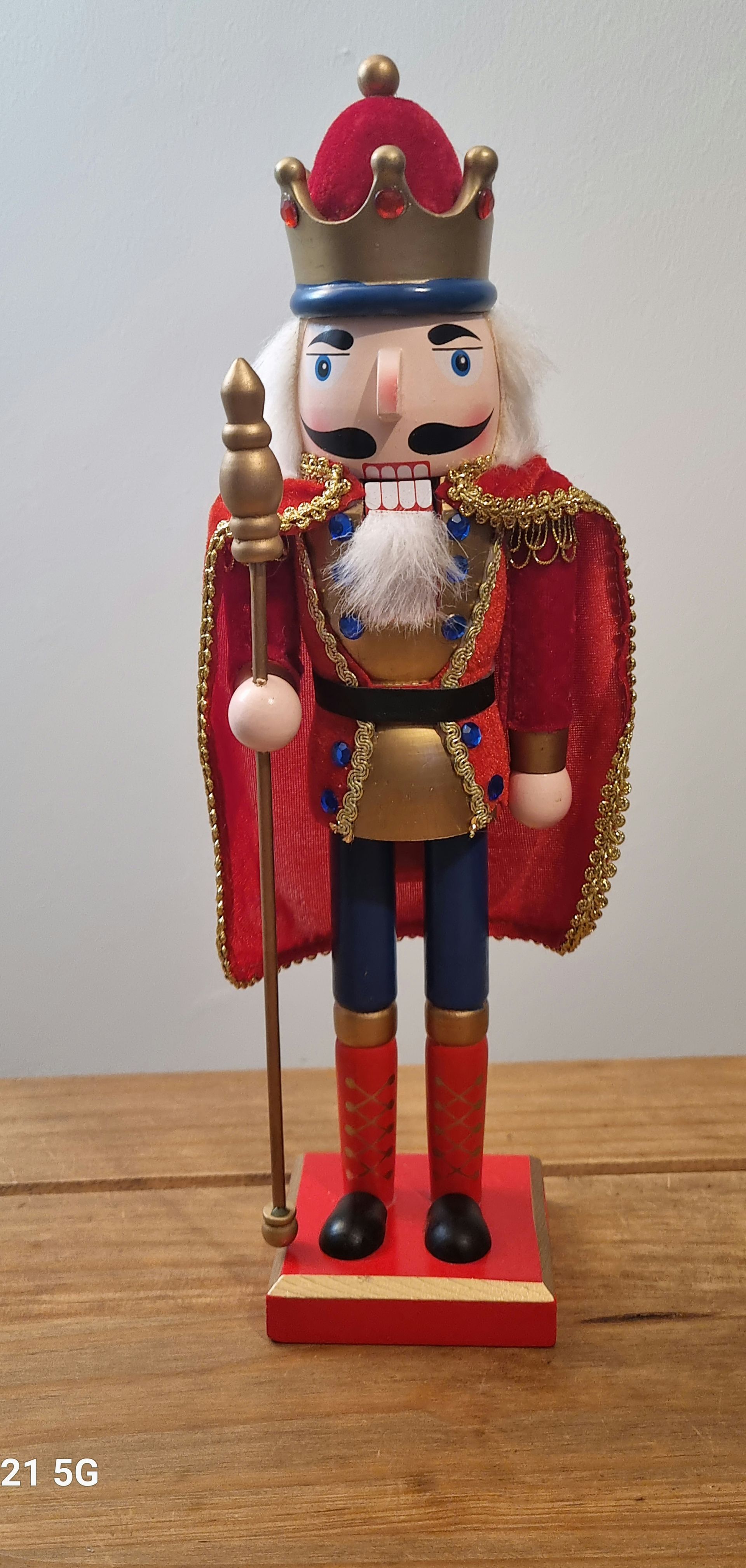 50% SALE! Christmas Nutcrackers Soldier range 38cm Soldier - Was £20.00, Now £10.00!