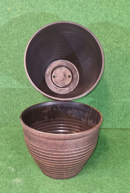 Bell Planter  H 24cm x D 30cm  
Bronze