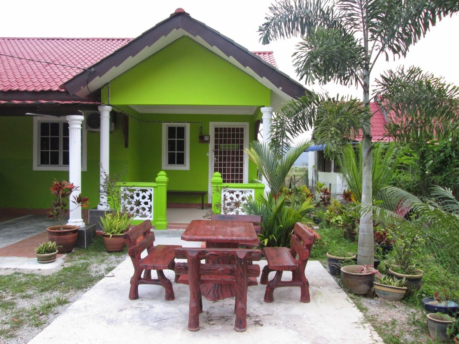 HOMESTAY