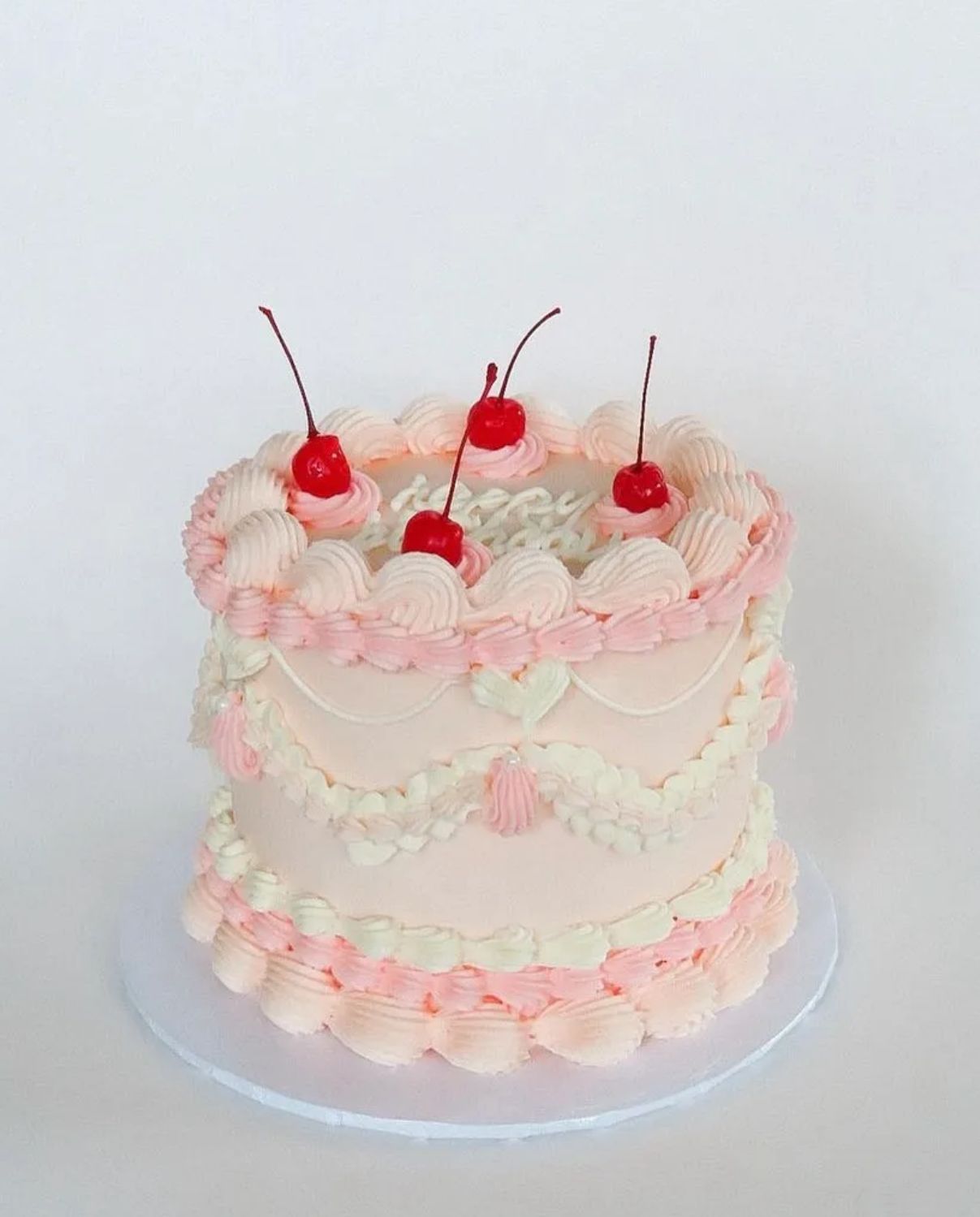 Vintage Piping Cake