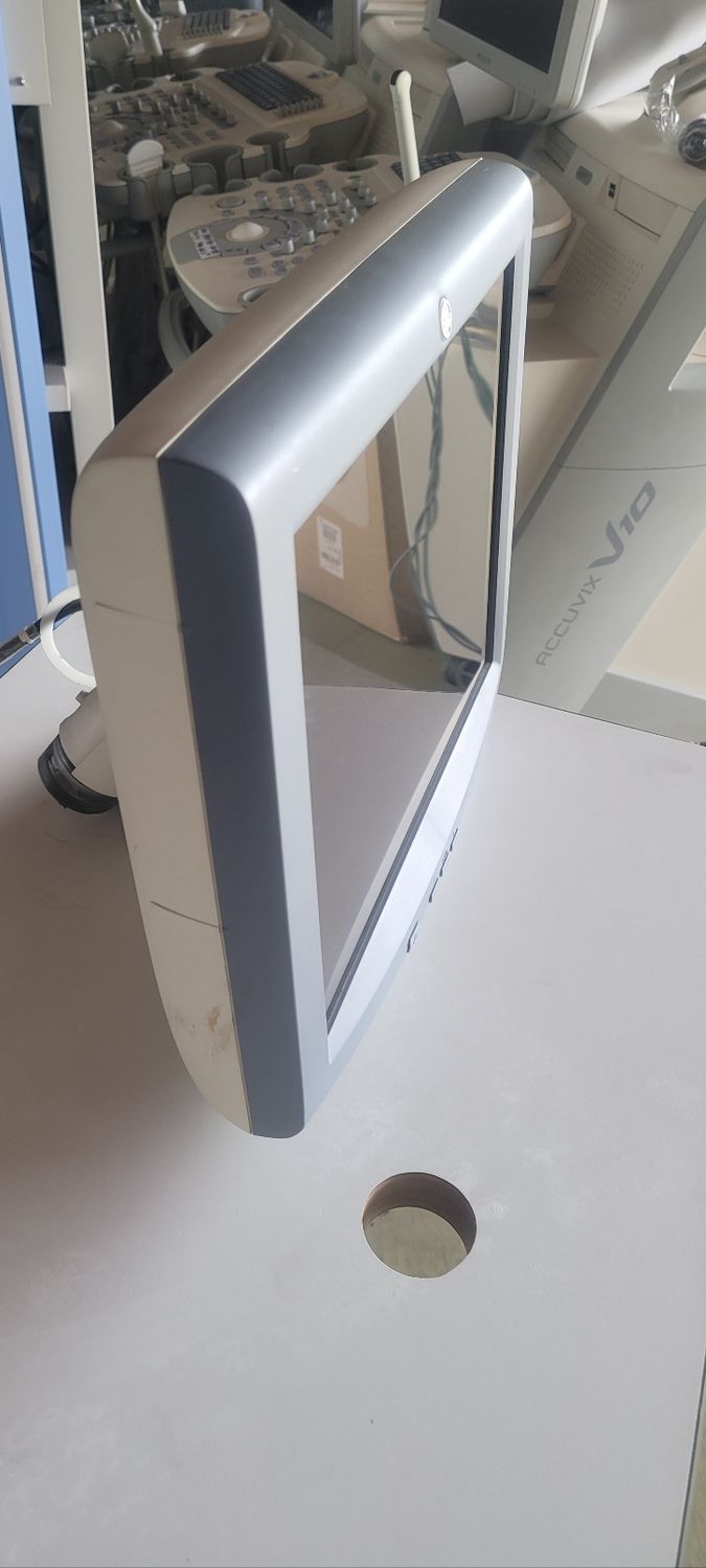 (G-1) Sell Used GE Logiq P5 LCD Monitor Part SN 58696 For Medical Ultrasound