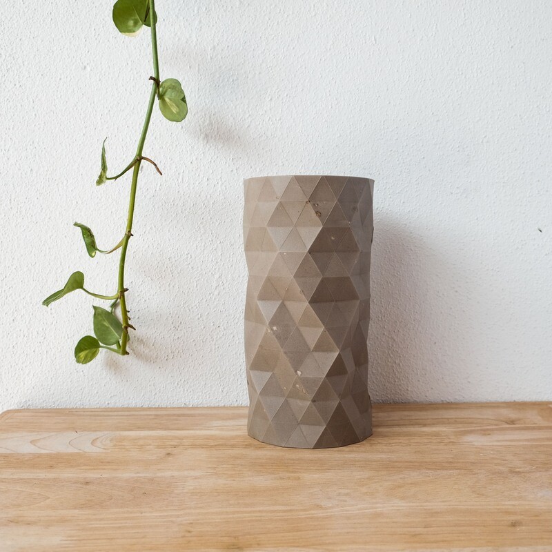 Origami Vase Large 04