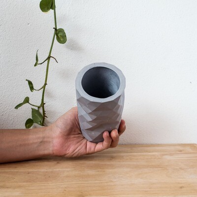 Origami Vase Medium 01
