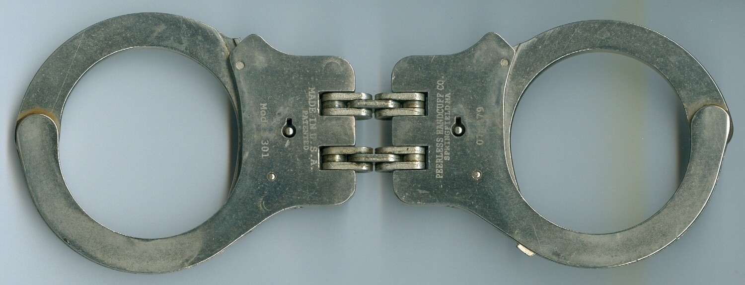 Peerless Hinged Handcuffs-Stainless