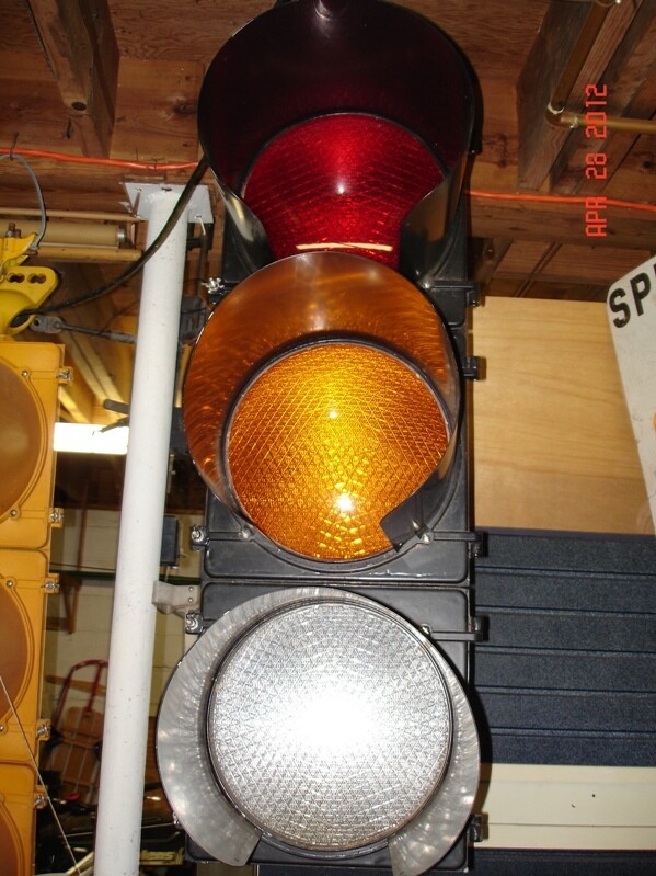 McCain 12&quot; LED Traffic Signal