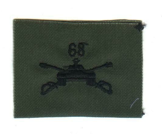 Army 68th Armor Collar, Subdued
