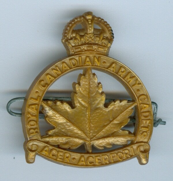 Royal Canadian Army Cadets Badge (1939-1945) (Bakelite)