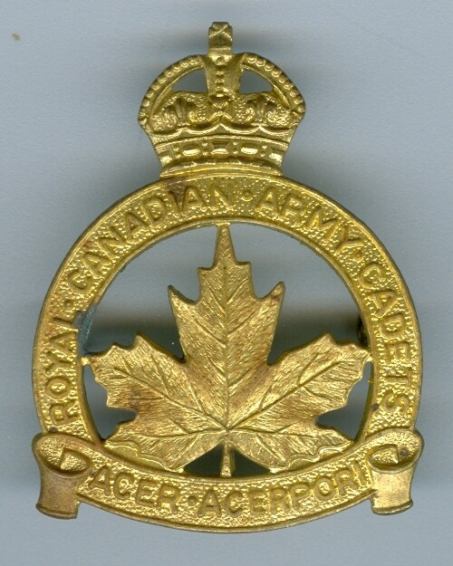 Royal Canadian Army Cadets Badge (1939-1945)