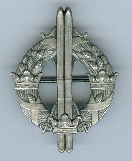 Swedish Army Skiing Qualification Badge, 1943, Sterling. Marked B&amp;Co.