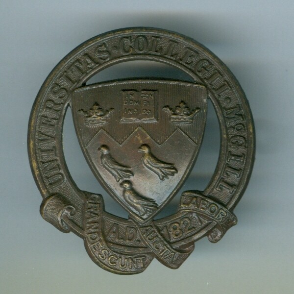 McGill University C.O.T.C Badge (1939-1945)