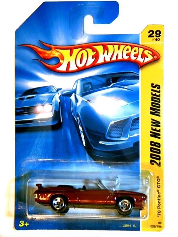 HW-70 Pontiac GTO Convertible-Red