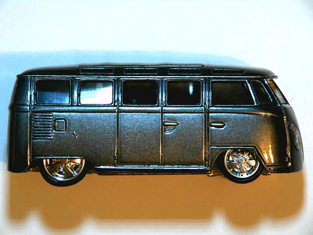 Maisto-Volkswagon Van Samba