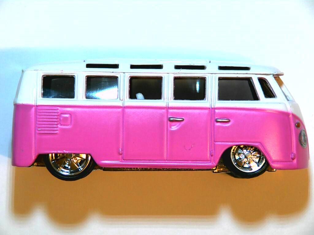 Maisto-Volkswagon Van Samba