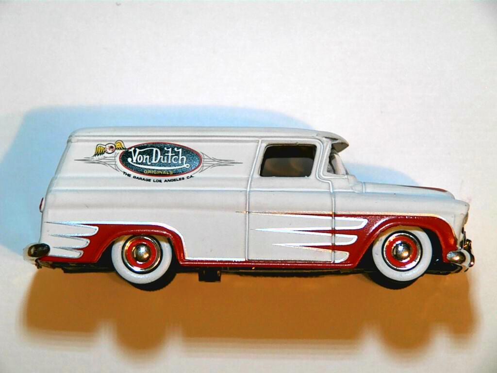 Jada-1957 Chevrolet Suburban