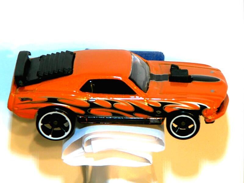 HW-70 Mustang Mach 1-Orange