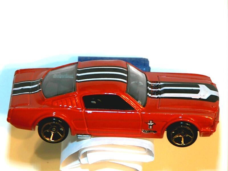HW-65 Mustang Fastback-Red