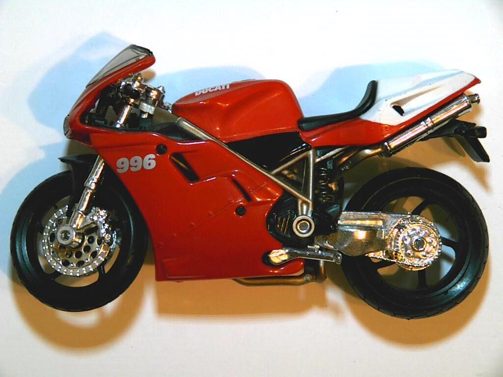Maisto-Ducati 996