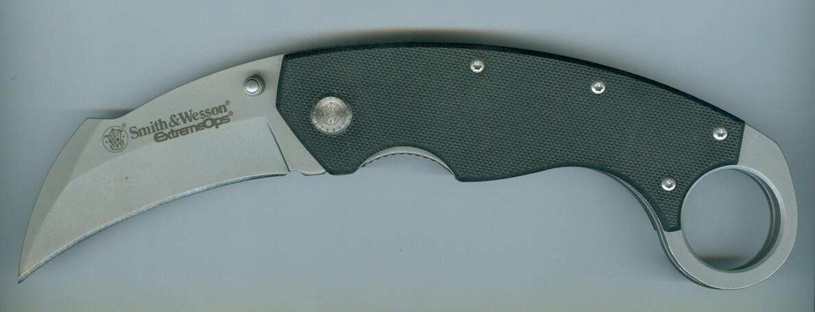 Smith &amp; Wesson Extreme Ops Karambit
