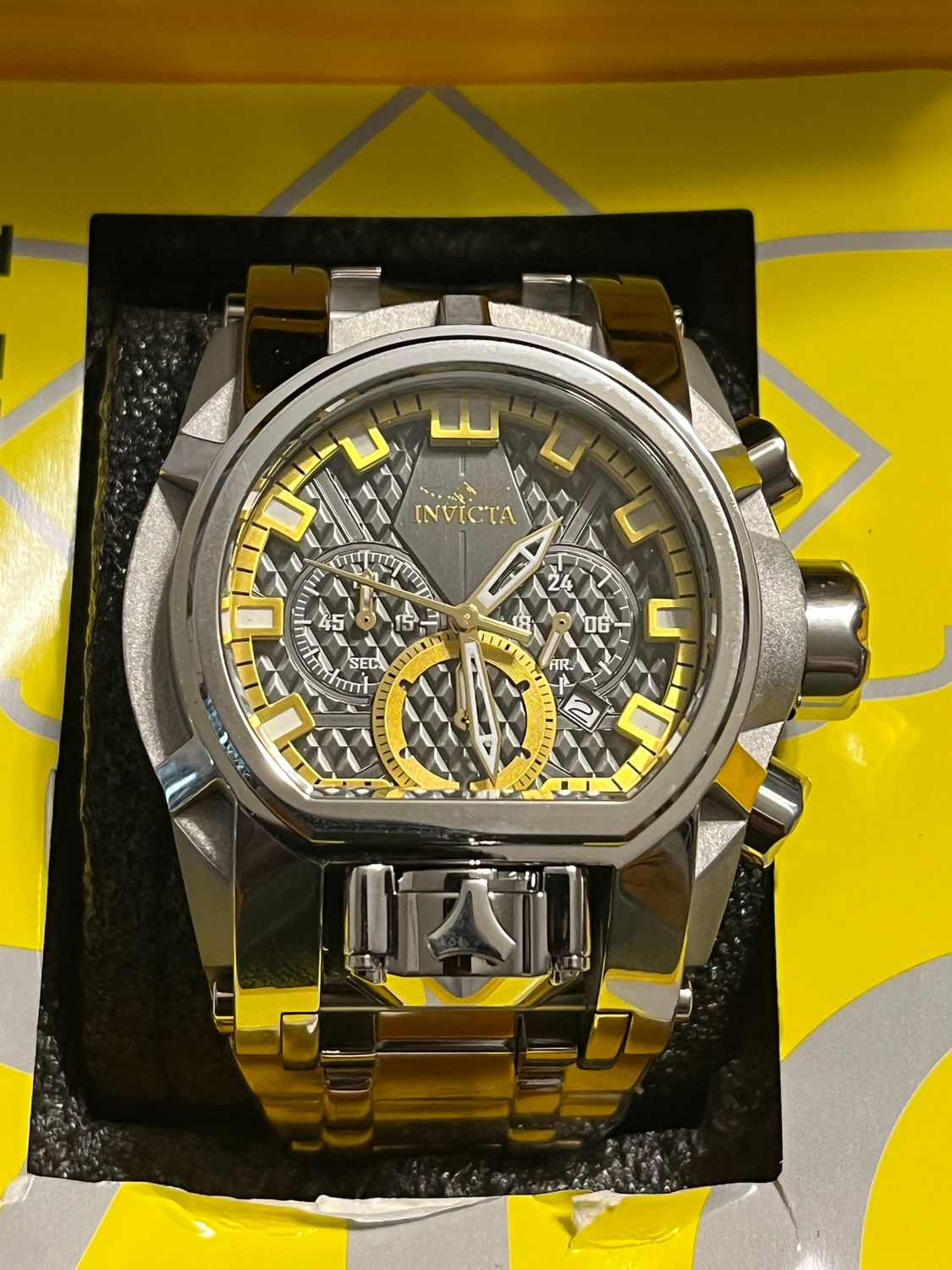 Invicta Bolt Zeus Magnum CEO 31549