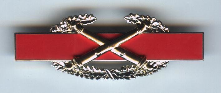 US Army Combat Artillery Breast Badge-Gold