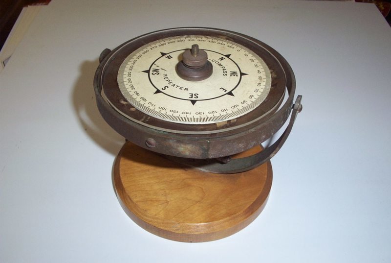 Gyro-Compass Repeater