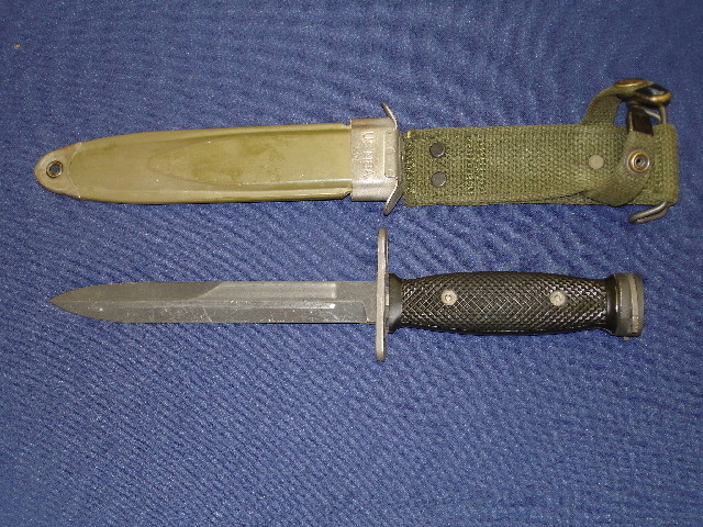 US M4 Carbine Bayonet W/Sheath