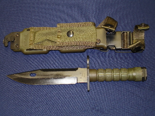 US M9 M16 Bayonet W/Sheath, Buck