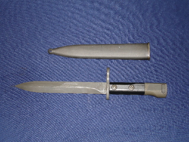 Israeli UZI Bayonet W/Sheath