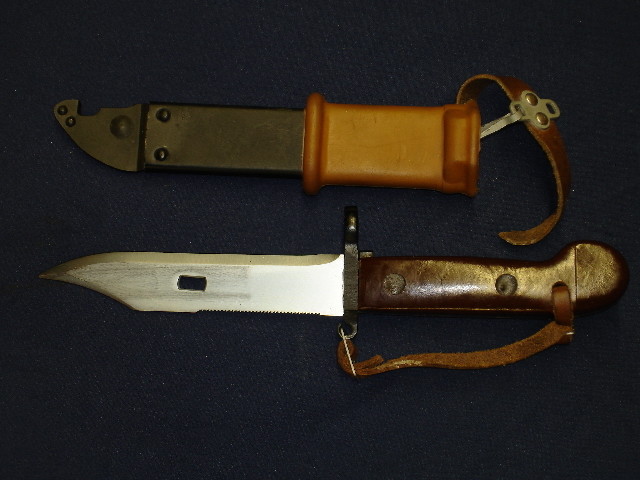 Russian AK47 Bayonet W/Sheath (Wire cutters)